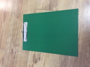 Schreibplatte, PP, Klemme kurze Seite, A4 hoch, grün